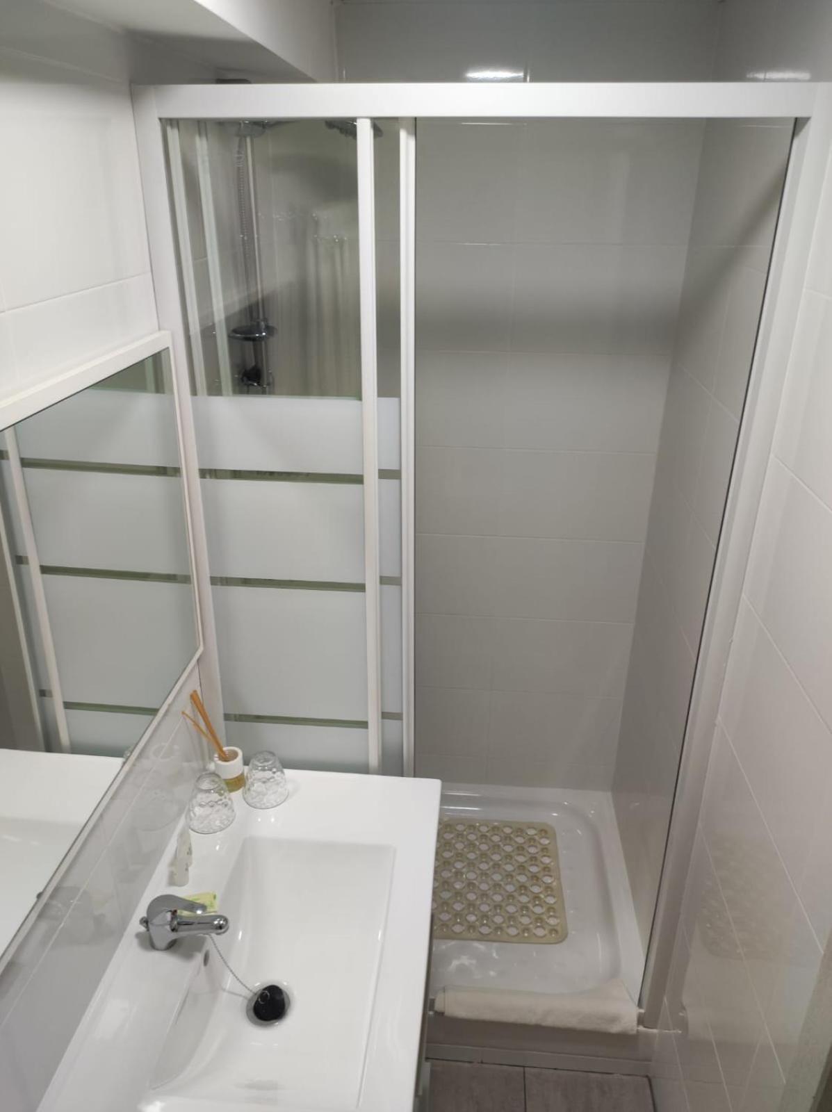 Apartamento Yash ตอร์เรโมลิโนส ภายนอก รูปภาพ